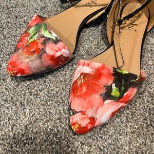 Machi floral flats